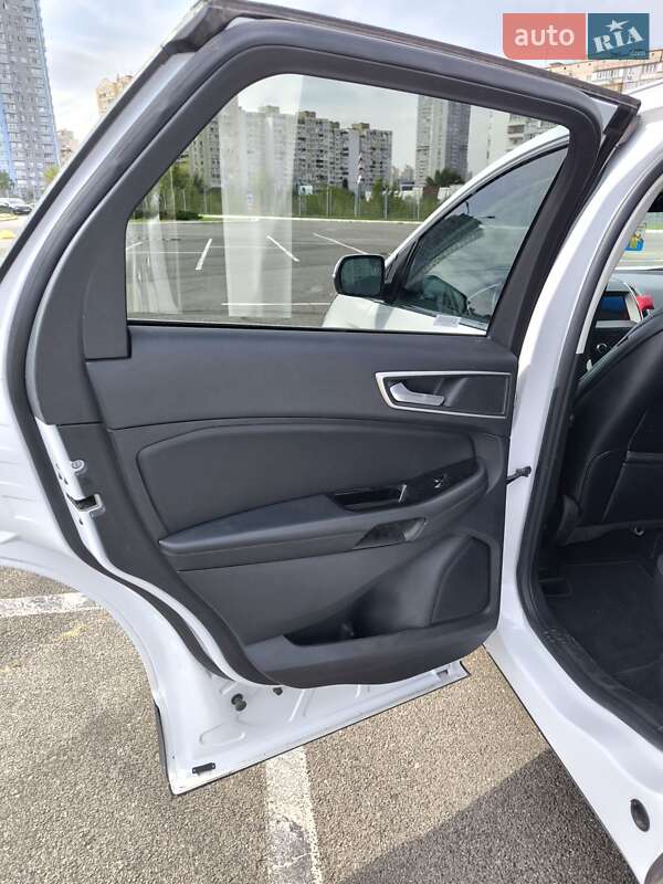 Внедорожник / Кроссовер Ford Edge 2019 в Киеве