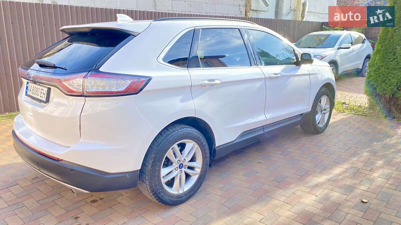 Позашляховик / Кросовер Ford Edge 2016 в Вишневому фото 4 Позашляховик / Кросовер Ford Edge 2016 в Вишневому
