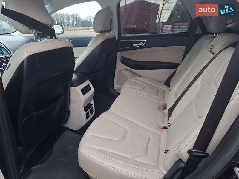 Позашляховик / Кросовер Ford Edge 2017 в Калуші