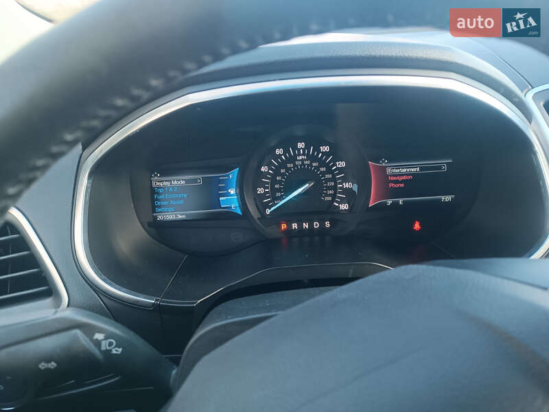 Позашляховик / Кросовер Ford Edge 2015 в Дубні