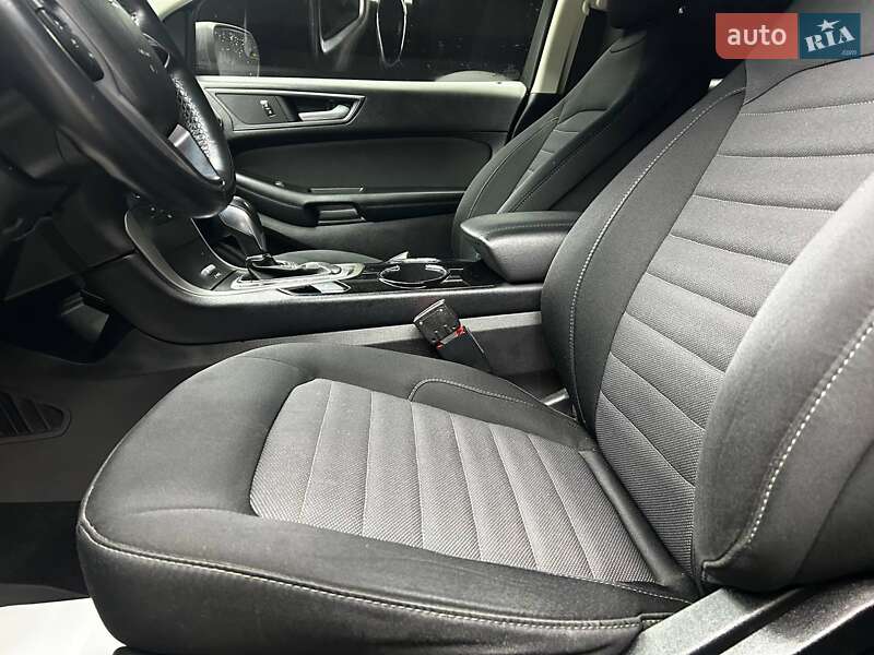 Позашляховик / Кросовер Ford Edge 2017 в Чернівцях