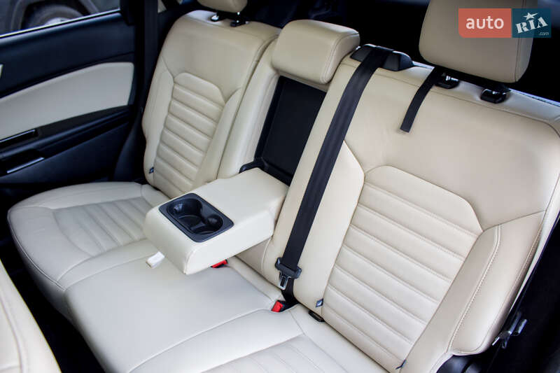 Внедорожник / Кроссовер Ford Edge 2017 в Жовкве