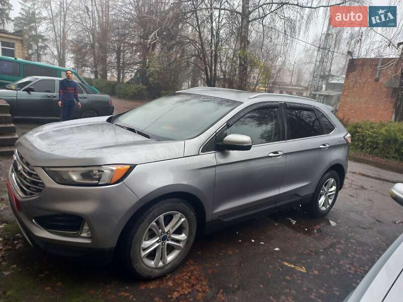 Позашляховик / Кросовер Ford Edge 2020 в Умані