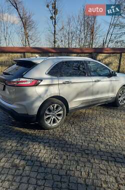 Позашляховик / Кросовер Ford Edge 2019 в Чернівцях