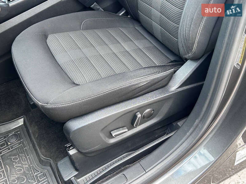 Внедорожник / Кроссовер Ford Edge 2018 в Киеве