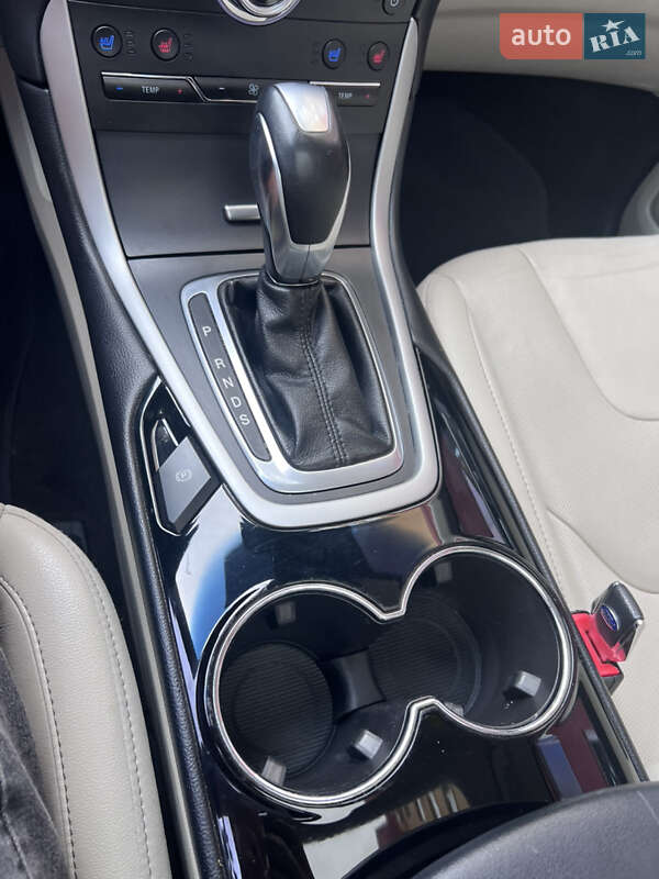 Позашляховик / Кросовер Ford Edge 2017 в Ірпені