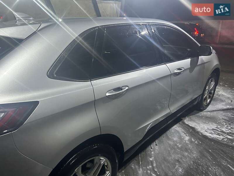 Позашляховик / Кросовер Ford Edge 2016 в Чернігові