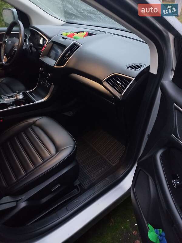 Позашляховик / Кросовер Ford Edge 2020 в Умані