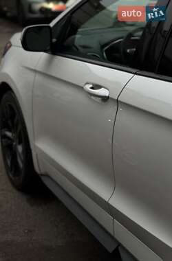 Внедорожник / Кроссовер Ford Edge 2019 в Львове
