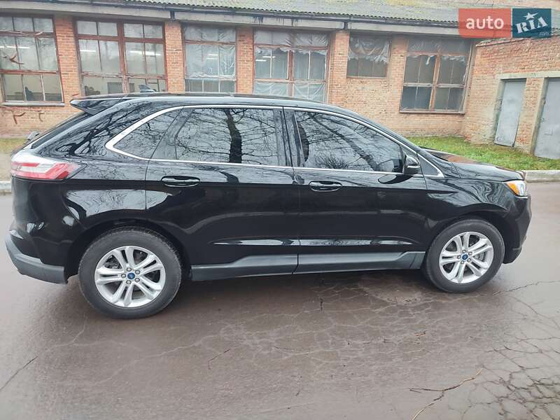 Внедорожник / Кроссовер Ford Edge 2019 в Остроге