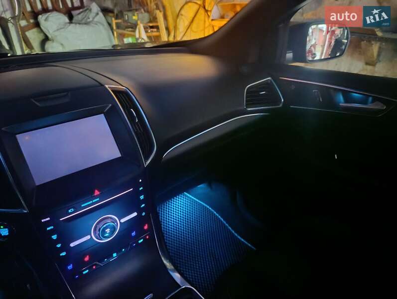 Внедорожник / Кроссовер Ford Edge 2018 в Киеве