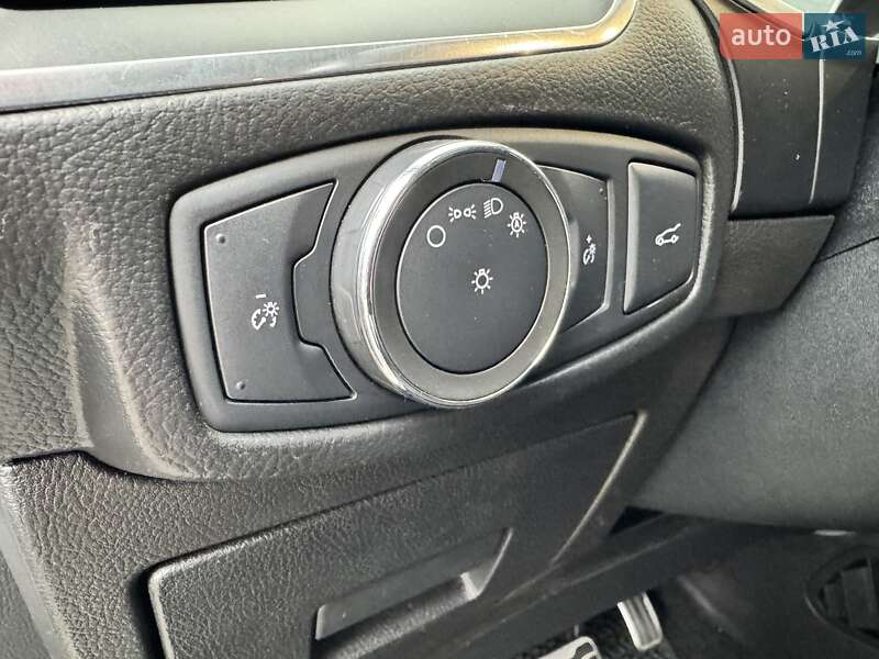 Внедорожник / Кроссовер Ford Edge 2017 в Днепре