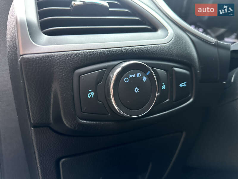 Позашляховик / Кросовер Ford Edge 2015 в Києві фото 13 Позашляховик / Кросовер Ford Edge 2015 в Києві