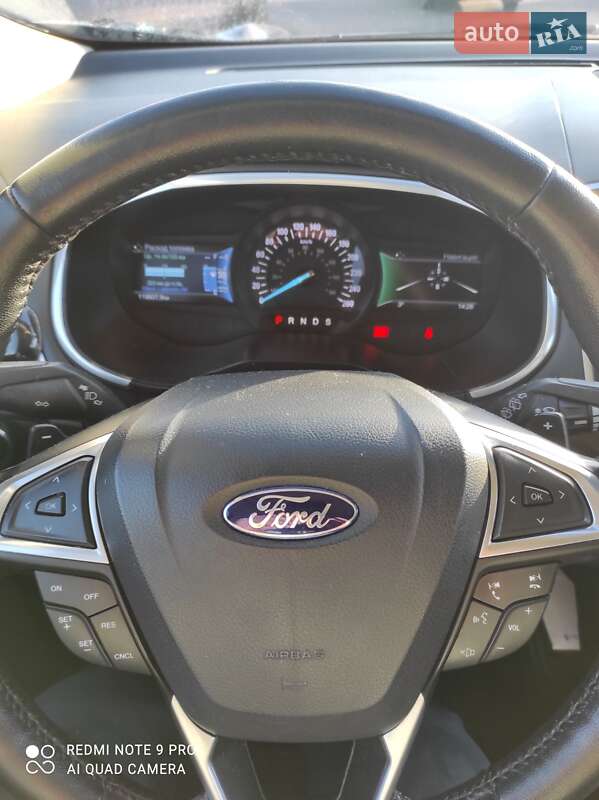 Позашляховик / Кросовер Ford Edge 2016 в Рівному