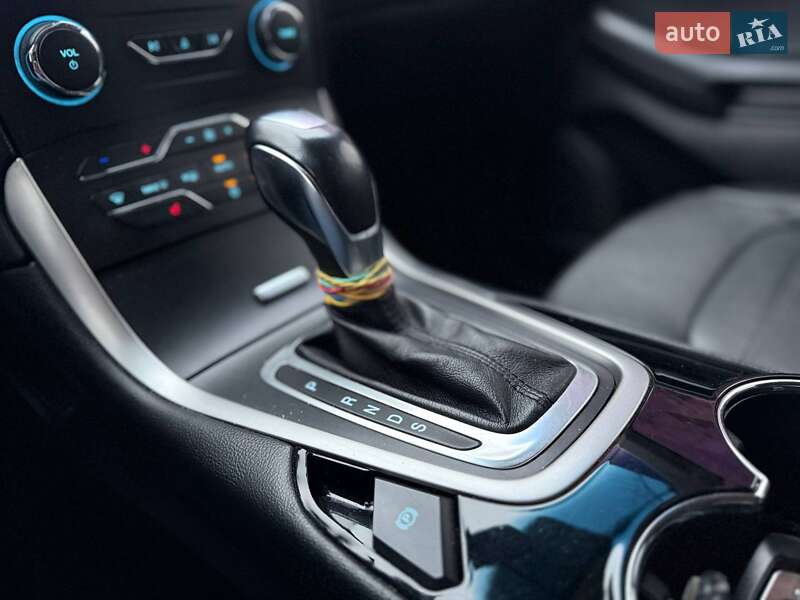 Внедорожник / Кроссовер Ford Edge 2018 в Киеве