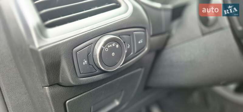 Внедорожник / Кроссовер Ford Edge 2017 в Дубно