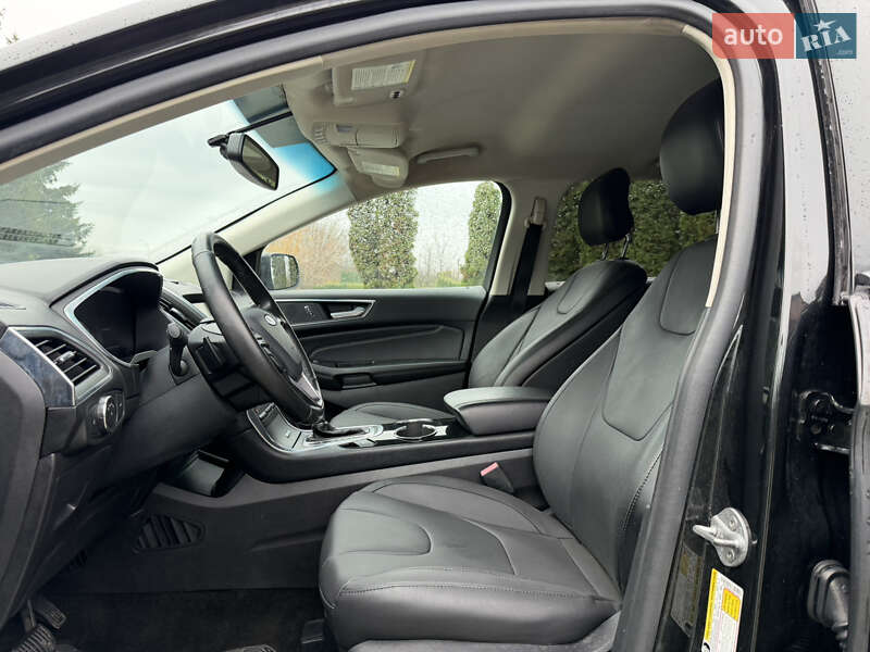 Позашляховик / Кросовер Ford Edge 2015 в Дубні