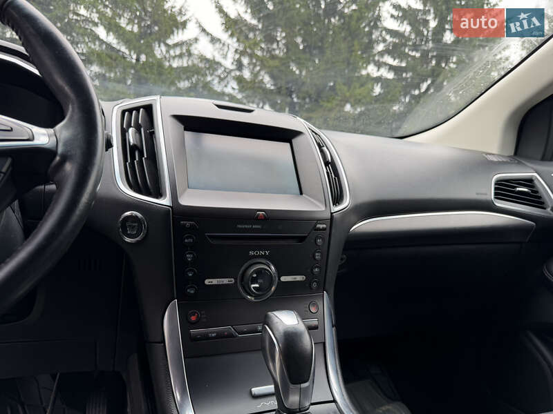 Позашляховик / Кросовер Ford Edge 2015 в Дубні