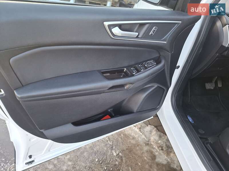 Позашляховик / Кросовер Ford Edge 2019 в Жовкві