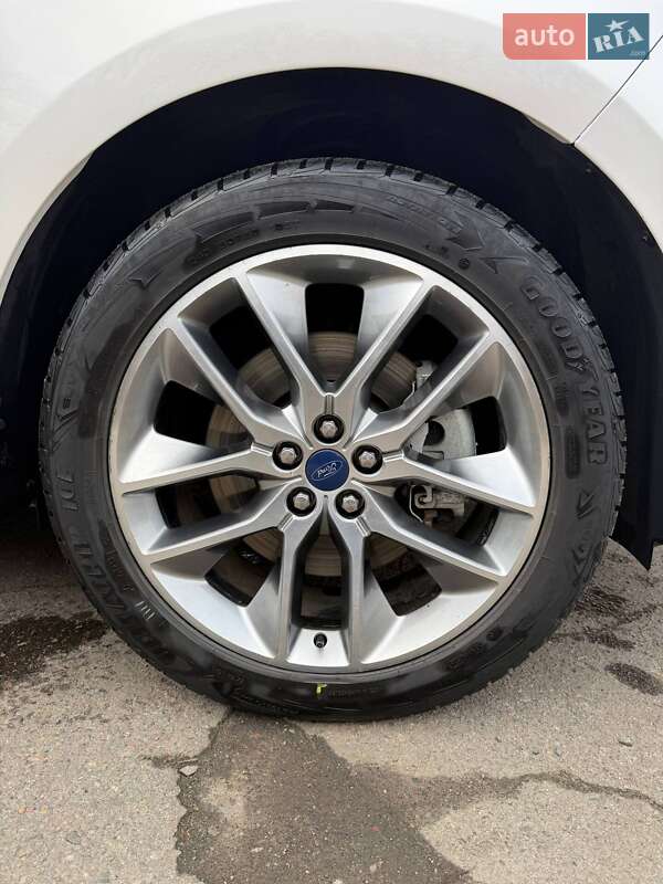 Внедорожник / Кроссовер Ford Edge 2018 в Звенигородке
