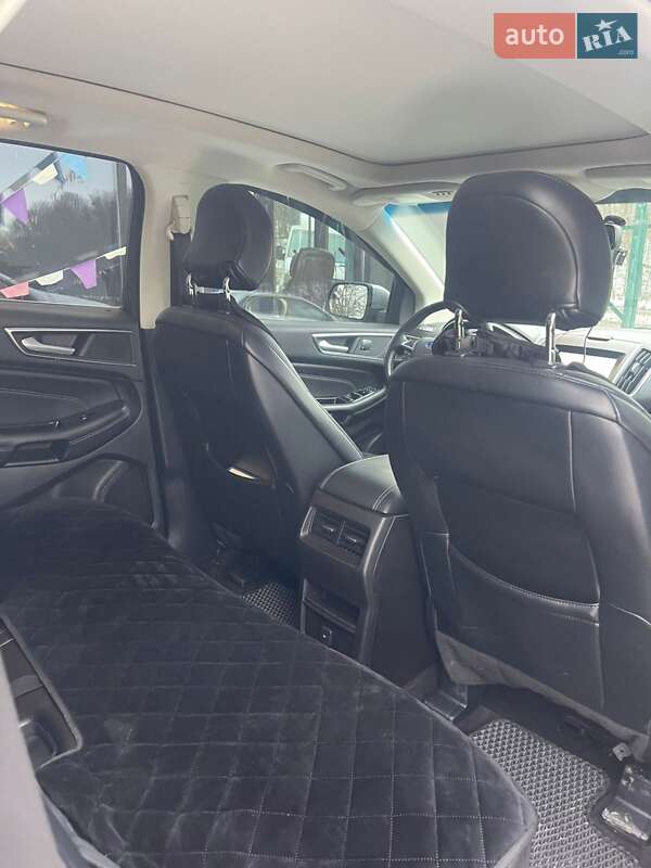 Внедорожник / Кроссовер Ford Edge 2016 в Черновцах