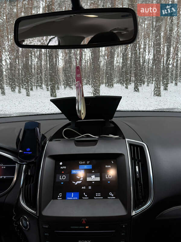 Внедорожник / Кроссовер Ford Edge 2017 в Сумах