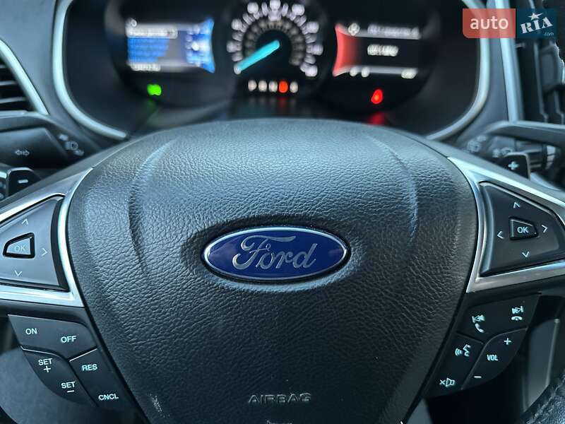 Внедорожник / Кроссовер Ford Edge 2015 в Хмельницком