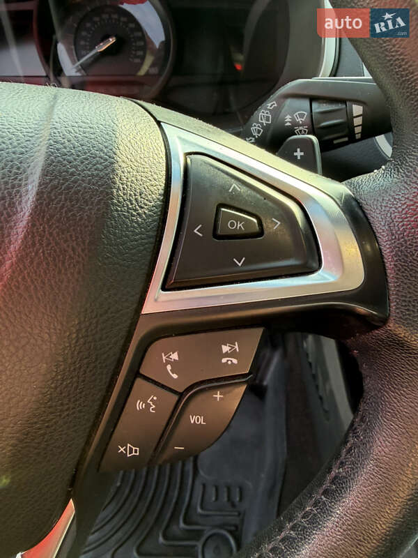 Внедорожник / Кроссовер Ford Edge 2020 в Киеве