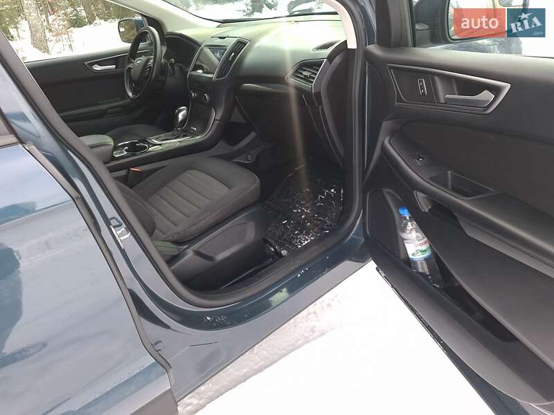Внедорожник / Кроссовер Ford Edge 2016 в Сторожинце