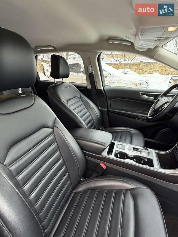 Внедорожник / Кроссовер Ford Edge 2022 в Дубно