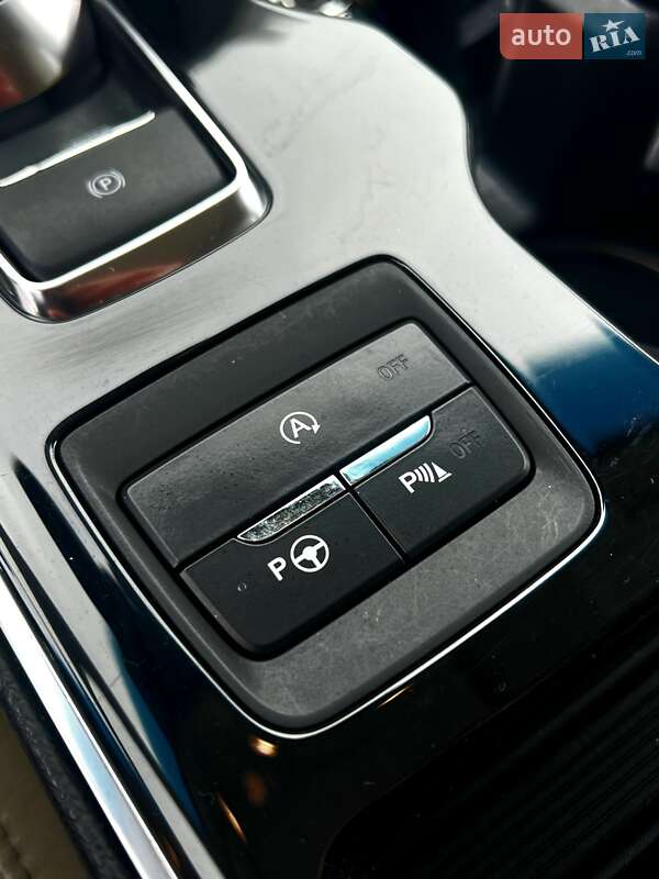 Внедорожник / Кроссовер Ford Edge 2019 в Владимире