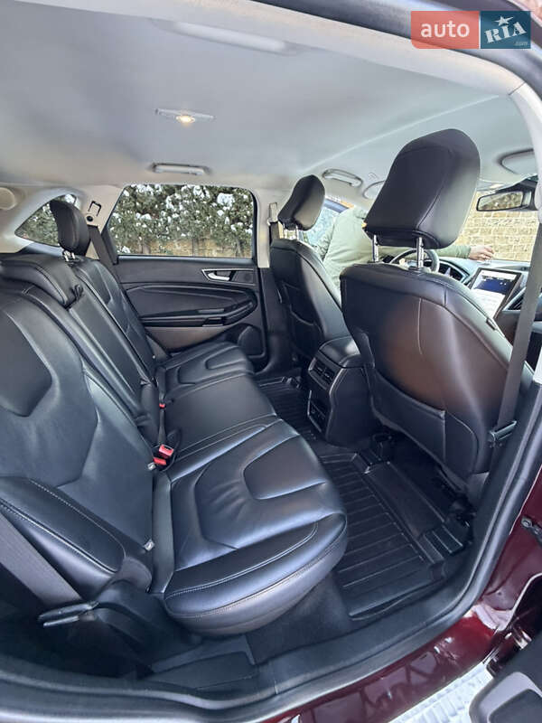 Позашляховик / Кросовер Ford Edge 2021 в Дубні