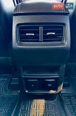 Позашляховик / Кросовер Ford Edge 2016 в Первомайську