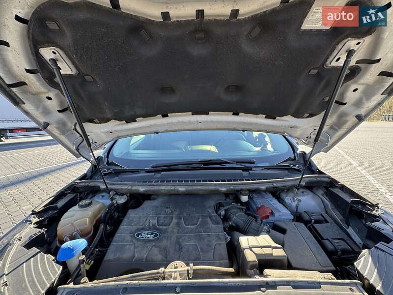 Внедорожник / Кроссовер Ford Edge 2015 в Черновцах