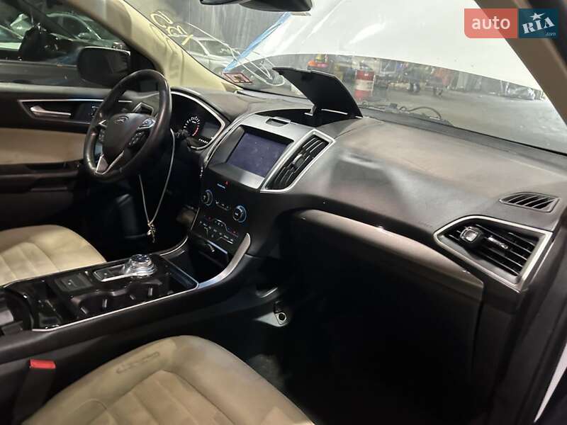 Позашляховик / Кросовер Ford Edge 2019 в Рівному