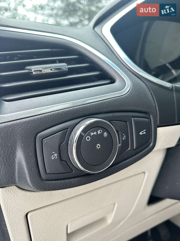 Позашляховик / Кросовер Ford Edge 2016 в Тернополі фото 27 Позашляховик / Кросовер Ford Edge 2016 в Тернополі