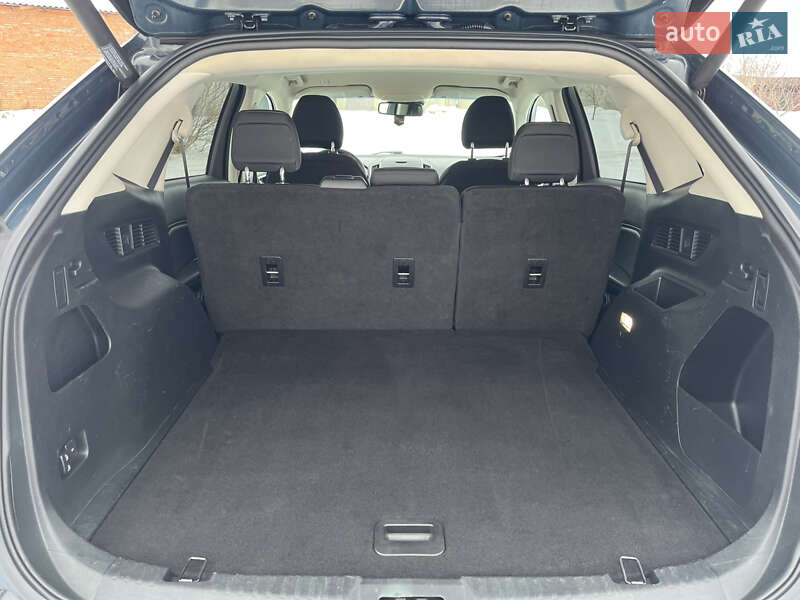 Позашляховик / Кросовер Ford Edge 2019 в Стрию