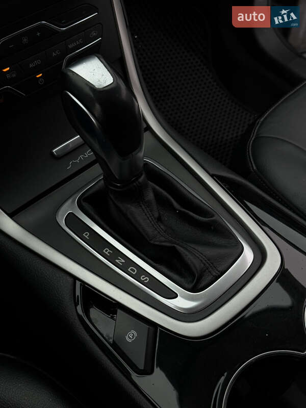 Позашляховик / Кросовер Ford Edge 2015 в Києві