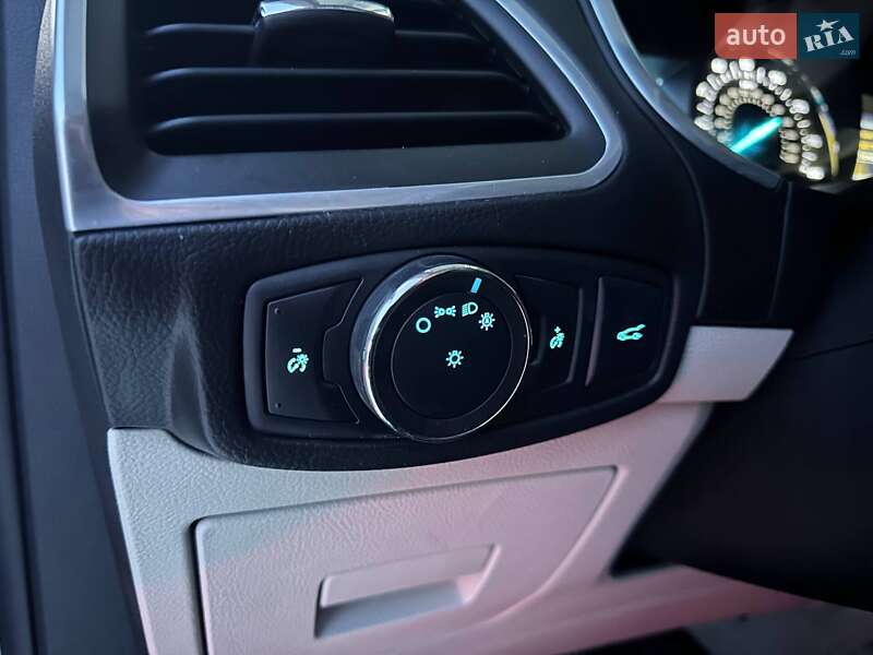 Внедорожник / Кроссовер Ford Edge 2017 в Киеве фото 15 Внедорожник / Кроссовер Ford Edge 2017 в Киеве