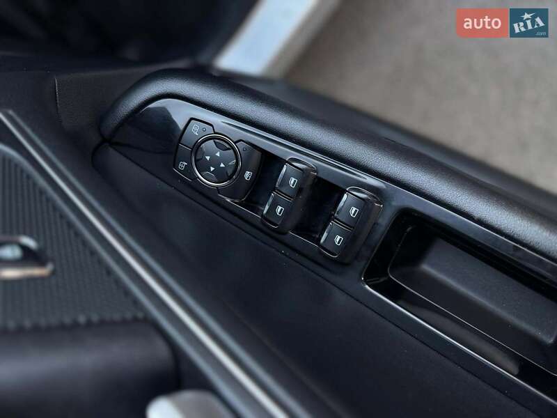 Позашляховик / Кросовер Ford Edge 2016 в Львові