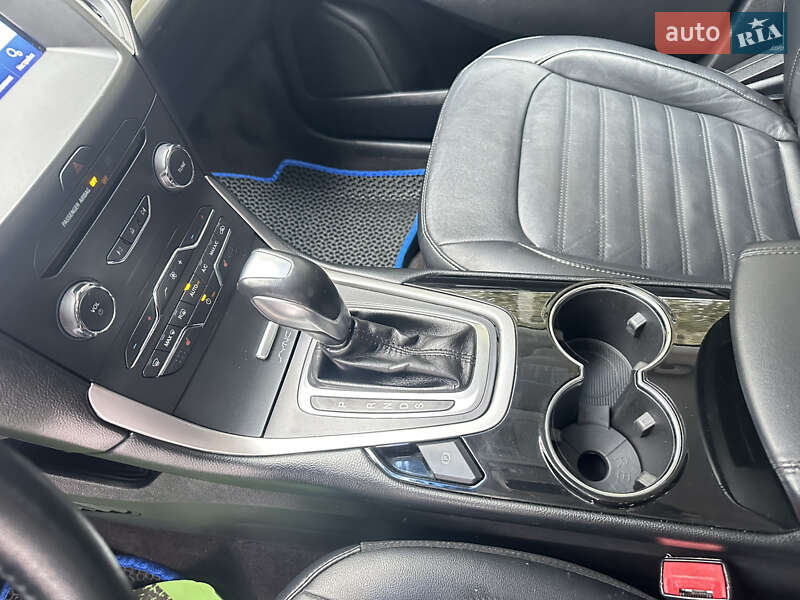 Внедорожник / Кроссовер Ford Edge 2016 в Остроге фото 14 Внедорожник / Кроссовер Ford Edge 2016 в Остроге