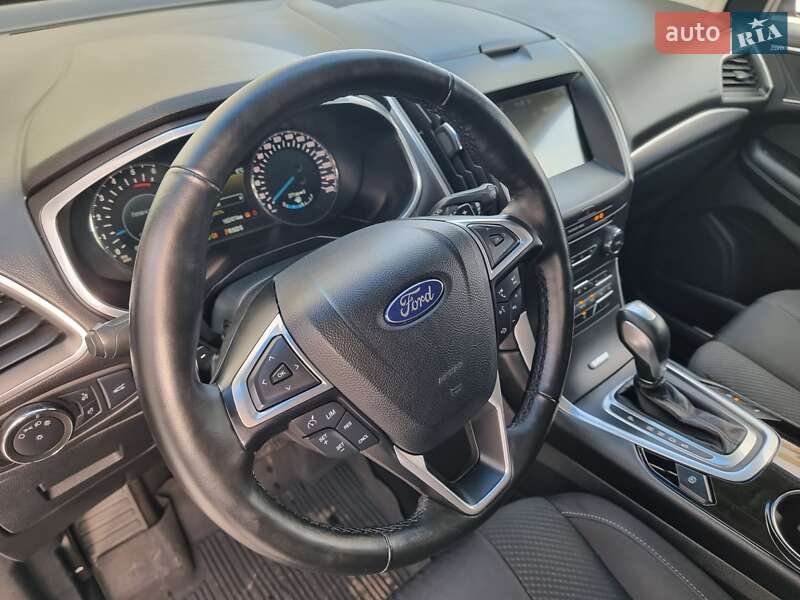 Позашляховик / Кросовер Ford Edge 2016 в Чернігові