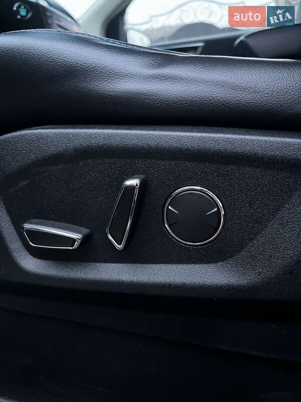 Позашляховик / Кросовер Ford Edge 2017 в Кременчуці фото 10 Позашляховик / Кросовер Ford Edge 2017 в Кременчуці