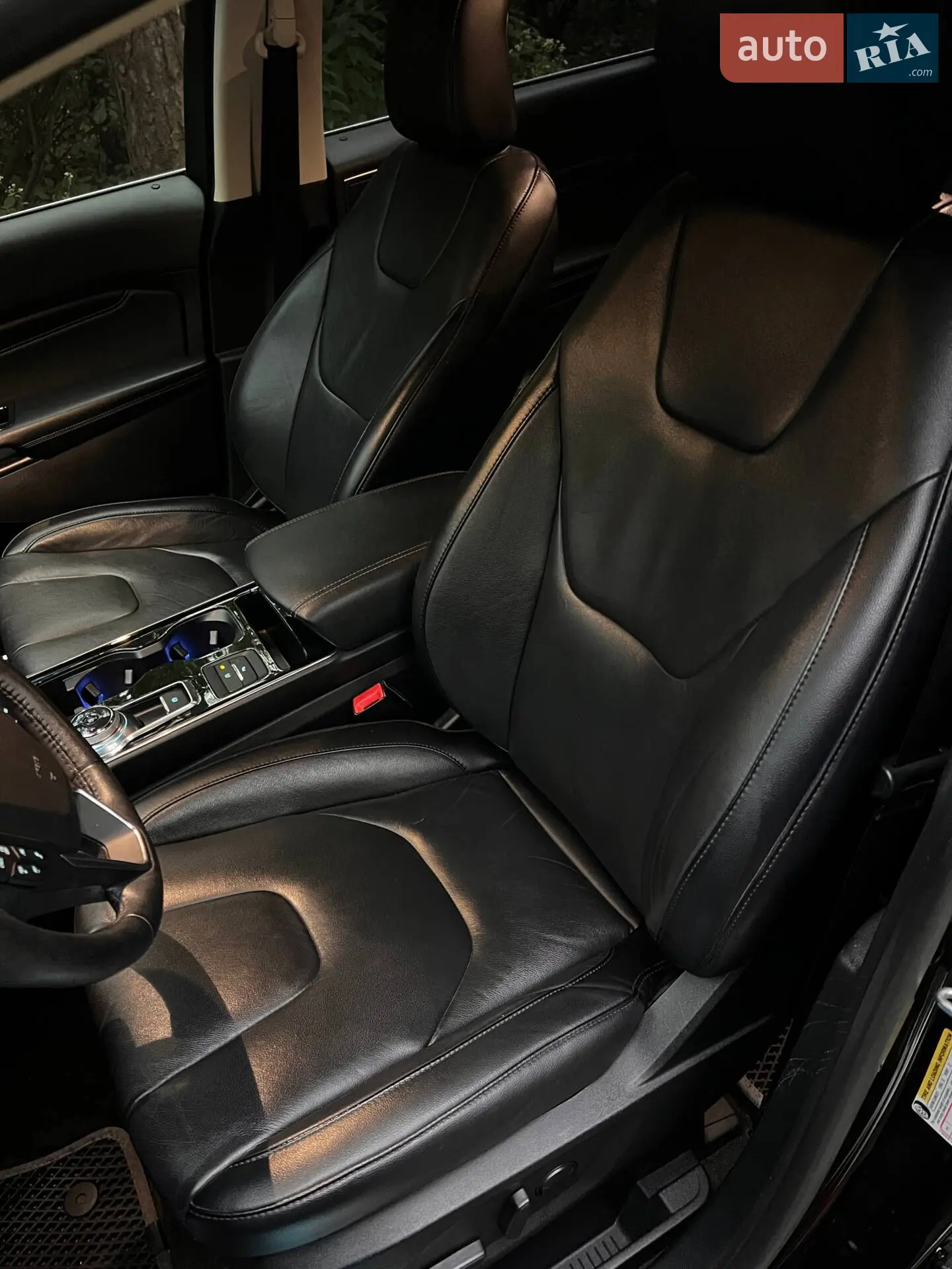 2019 Ford Edge - мініатюра 25