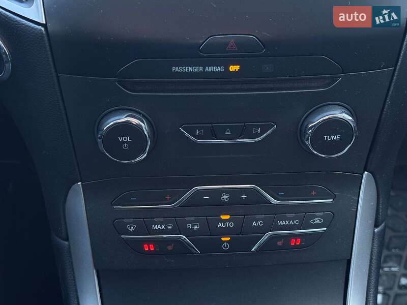 Позашляховик / Кросовер Ford Edge 2017 в Рівному