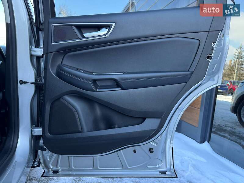 Позашляховик / Кросовер Ford Edge 2017 в Рівному