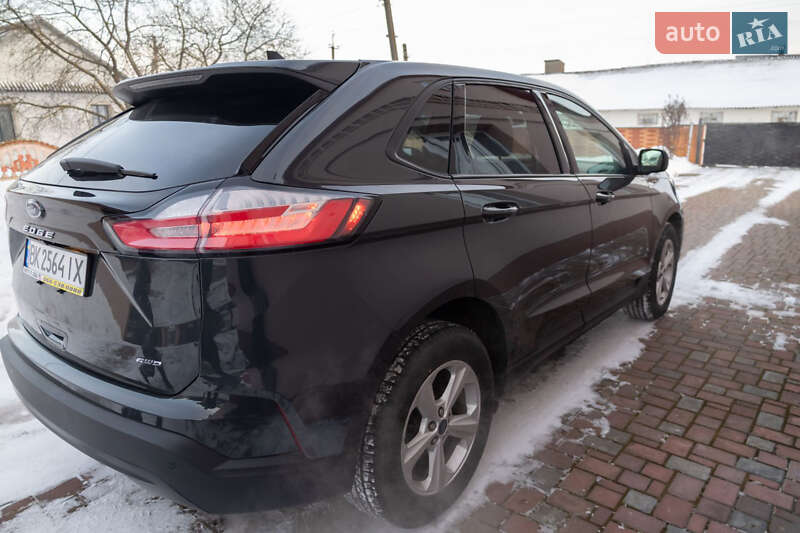 Позашляховик / Кросовер Ford Edge 2021 в Дубні