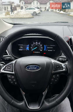 Внедорожник / Кроссовер Ford Edge 2021 в Львове