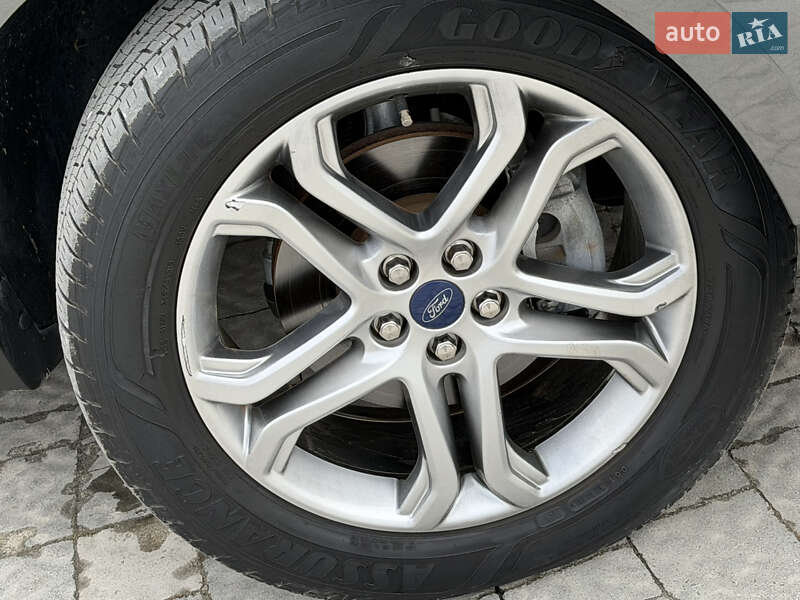 Внедорожник / Кроссовер Ford Edge 2016 в Дрогобыче