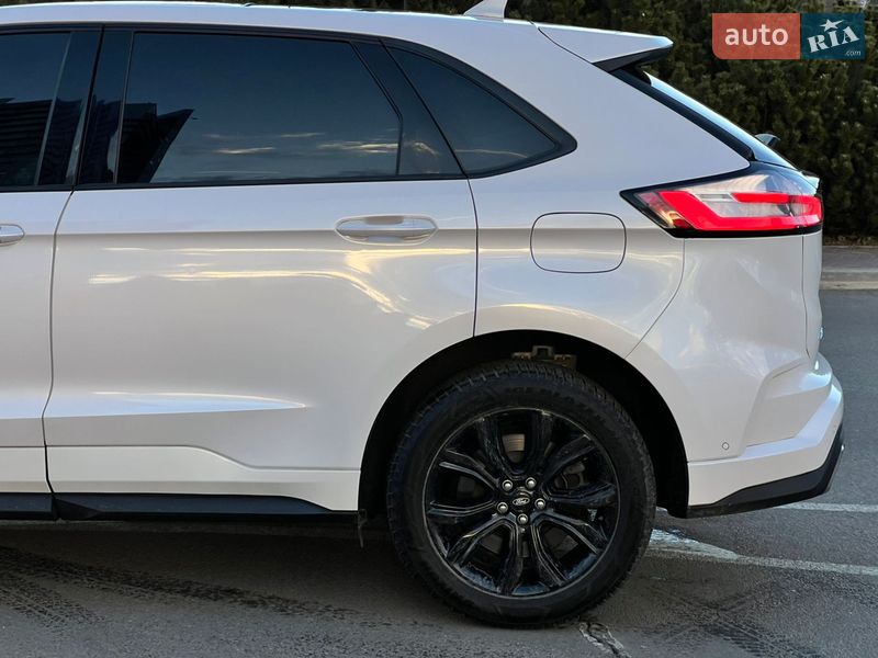 Внедорожник / Кроссовер Ford Edge 2019 в Киеве
